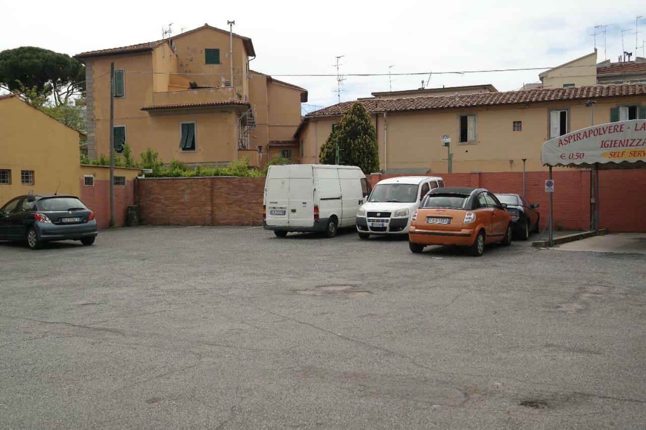 Hotel Houston Livorno - Struttura Esclusivamente Turistica - Not For Business Or Workers Kültér fotó